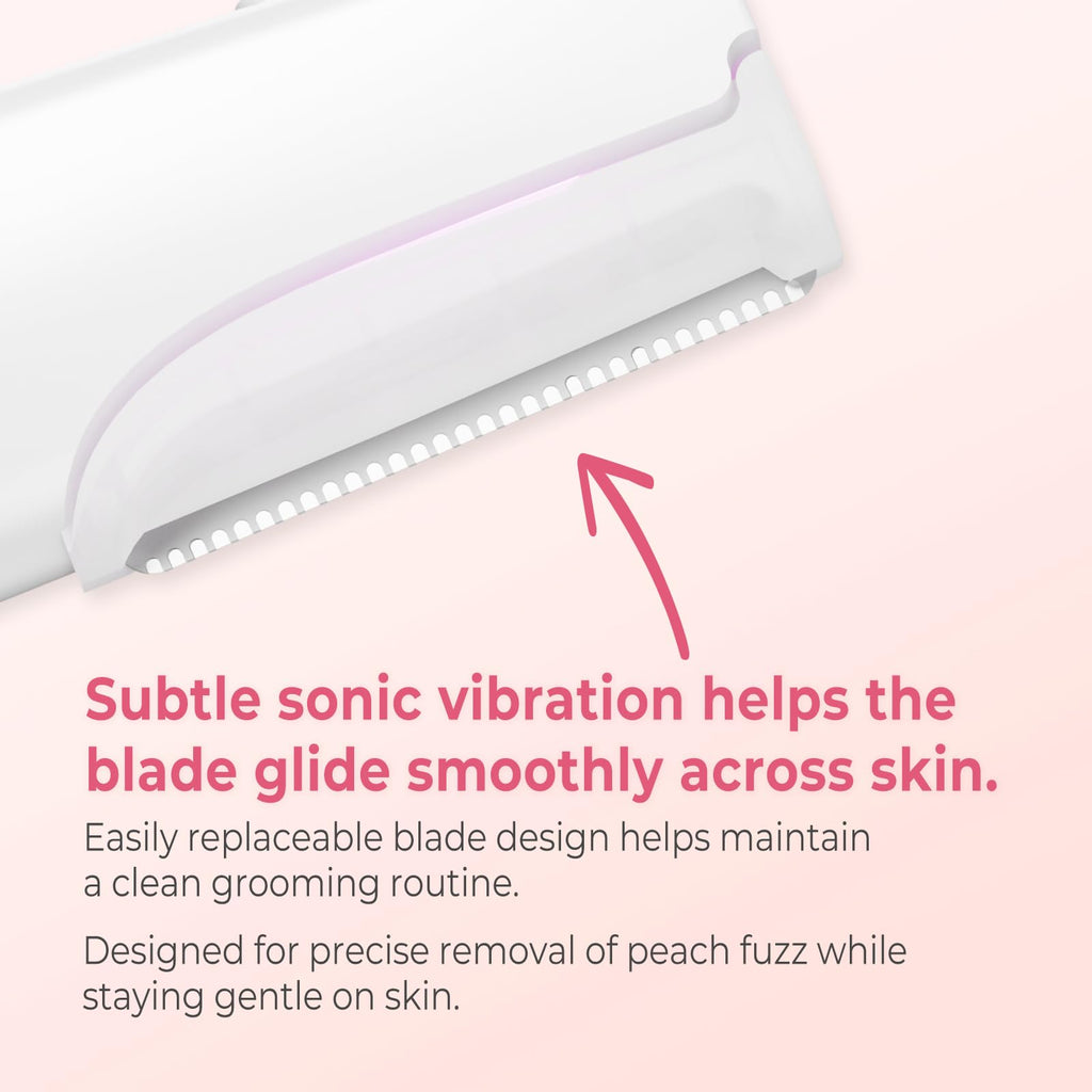 White Rechargeable Dermaplane Razor with 3 Replacement Blades B20443