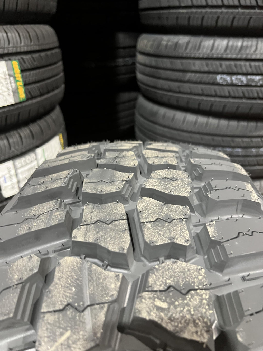 275/60R20 Mud Tire A728609