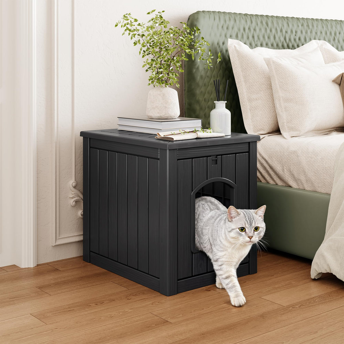 Weatherproof Resin Cat House with Hidden Litter Box Z735